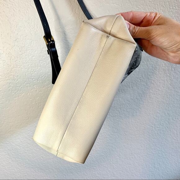 Fossil cream and snakeskin leather crossbody purse - Picture 11 of 16